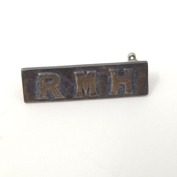 Vintage R.M.H. Silver Tone Bar Brooch Lapel Pin, Small, Military Style, Estate - Picture 2 of 5